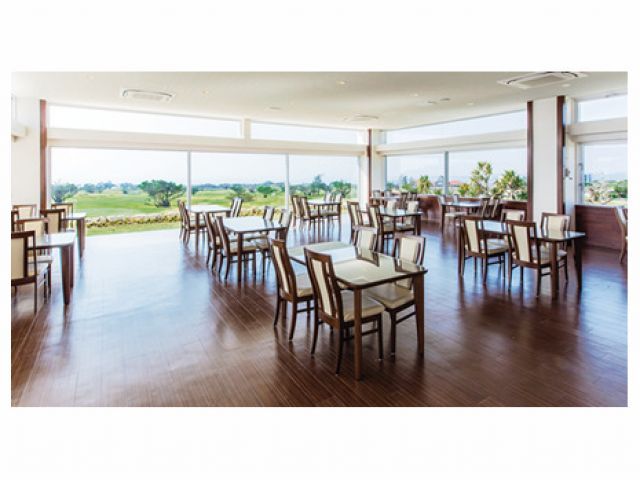 綺麗なレストラン併設♪