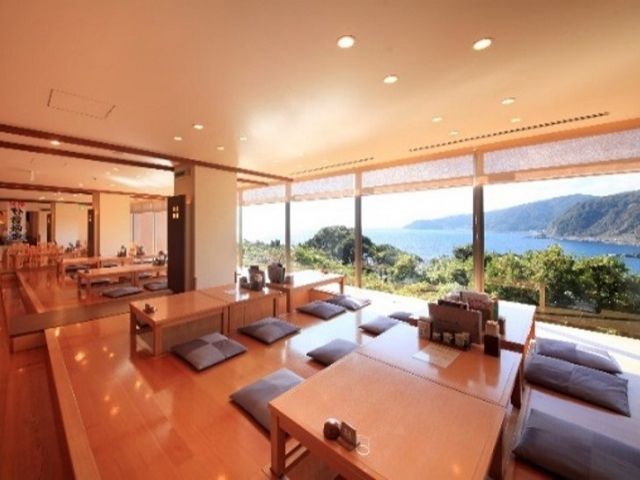 日帰り入浴に来店いただいたお客様にお食事のご提供をして頂きます。