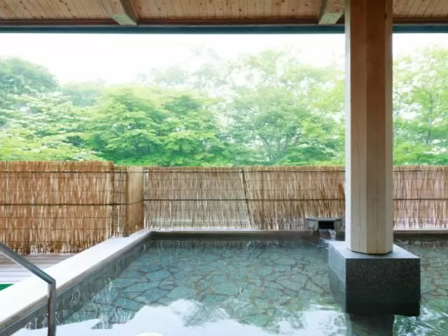 幅広い年齢層のお客様が利用される施設です
