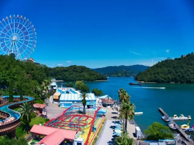 遊園地も近くにあります