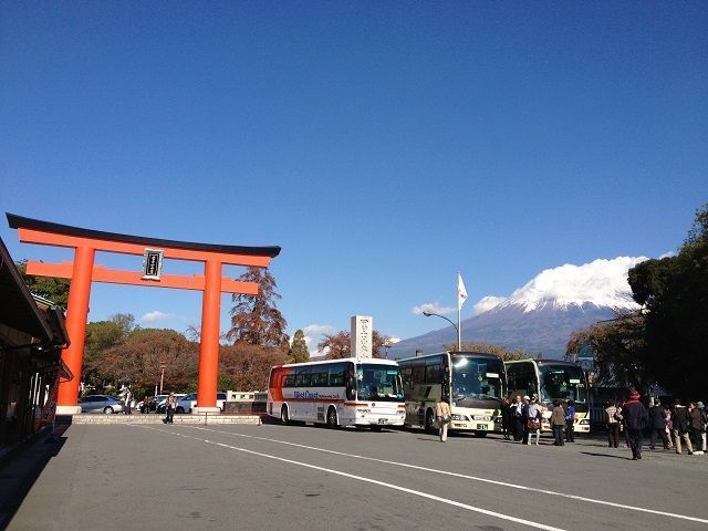 東京からアクセスしやすい河口湖エリア