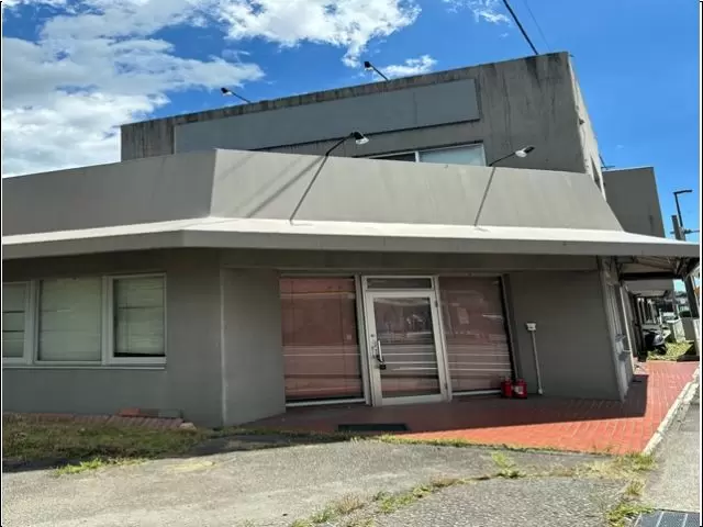 寮外観です。和室のお部屋で付近にはファミレス等もございます。