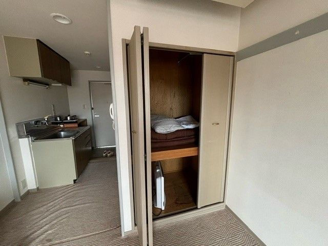 キッチンやトイレ、お風呂も付いており、生活環境◎