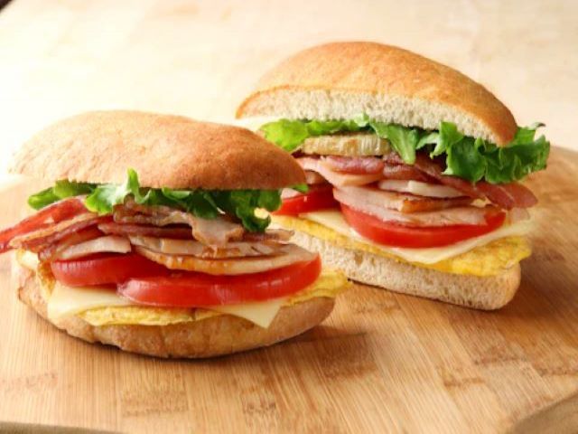 パンが自慢のサンドウィッチ屋さんでのお仕事です
笑顔で接客できる方大募集！！