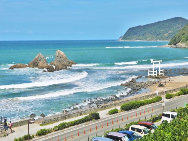 休日は福岡市内や大分観光も楽しんでください！