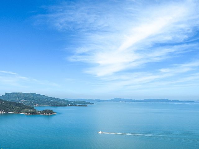瀬戸内海に沈む夕日は絶景です。