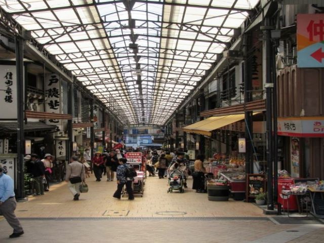 人気の商店街！