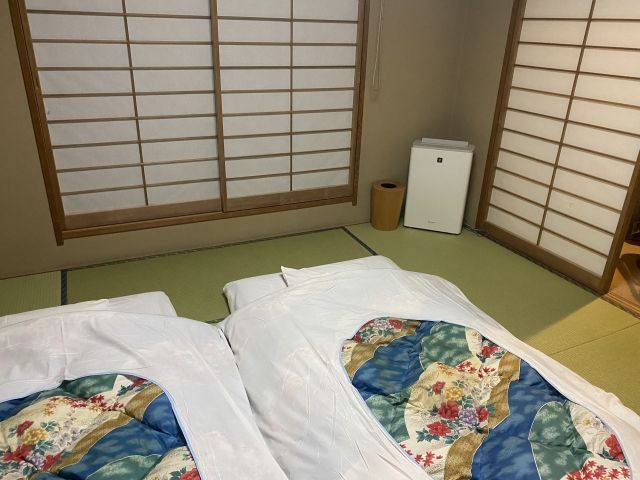 寮は民宿で、ご飯も無料☆