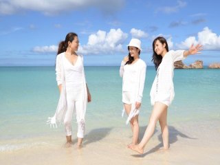 【友人同士大歓迎！！】【温泉も魅力的♪】【残業なし♪】
