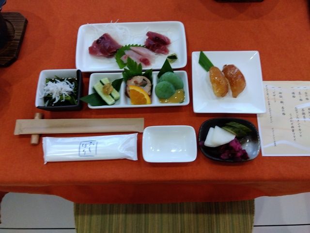島といえばの雰囲気がありますよね！！毎日がお祭り！！