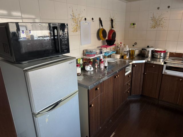 広々とした共有キッチン。