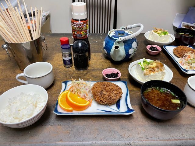 おいしいまかないをいただけます！たくさん食べてお仕事がんばりましょう！！