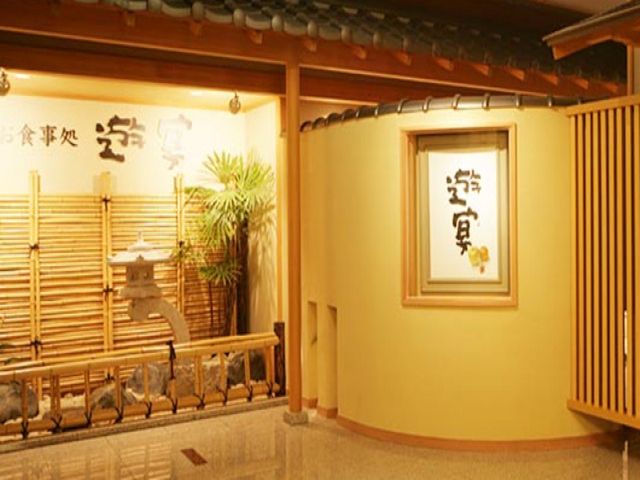 【職場】お食事処や宴会場でのお仕事です★