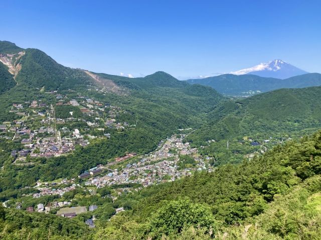 リゾバ人気の高い『箱根』でお仕事！！自然に囲まれた環境で富士山もみれます！