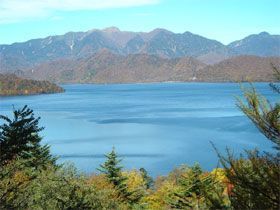 中禅寺湖クルージングはいかが？