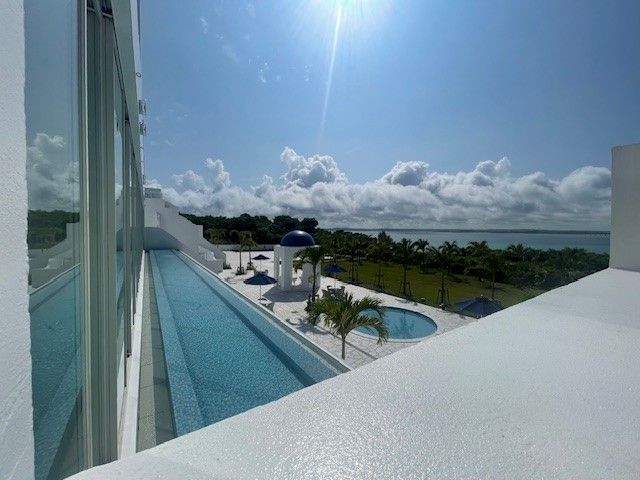 絶景のロケーション♪まだまだ沖縄のシーズンが続きます！