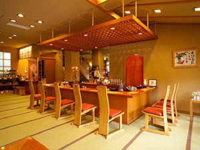 お客様がお食事を頂いたりリラックスする場所です！