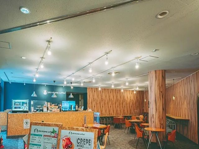 スキー場のカフェで勤務なんてオシャレですよね！
レアなお仕事なので、気になる方はお急ぎを！