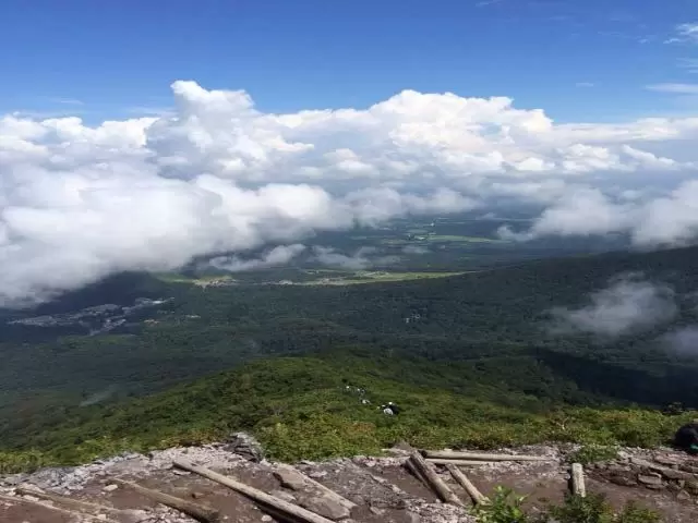 山に囲まれたホテルになります。非日常を体験できます！