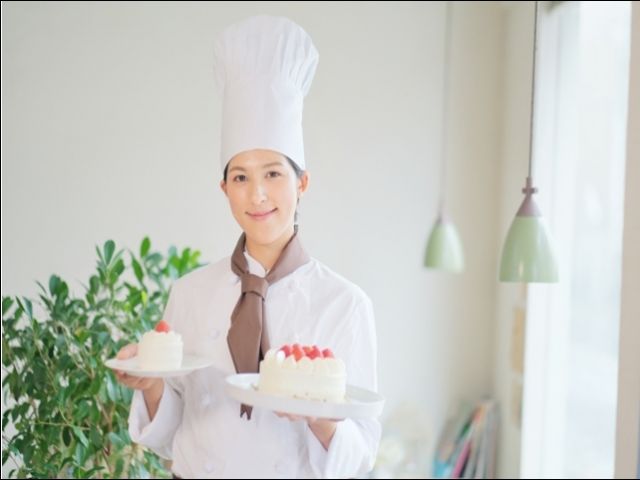リゾバでも珍しいパティシエのお仕事♪