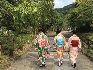 ≪おもてなしを学びたい方集まれ～！≫ミシュラン初の三ツ星獲得の旅館です♪