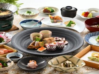 《寮が2Kから2DKまで!×館内大浴場使えます！》