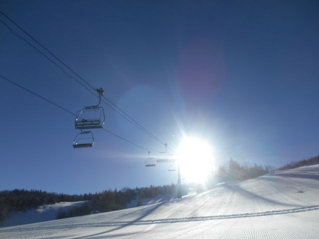 日本最大級の広さ！志賀高原内にはなんと18のスキー場があり全エリア無料で滑走可能！！