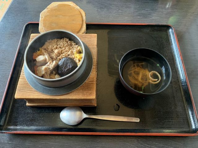 まかないで美味しい釜めしが食べられるかも！