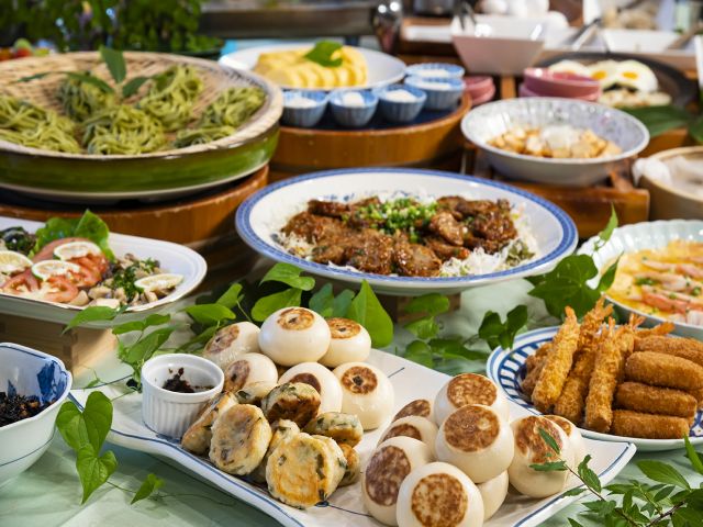 バイキングの準備をお願いします！
盛り付けや食材のカットがメインです♪