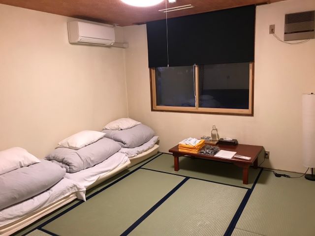 寮はうれしい客室!!　ルームメイトとお仕事をがんばりながらスキーなど休日も楽しみましょう!