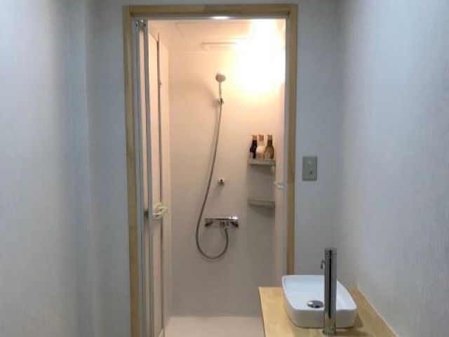 きれいな浴室です! 温泉も入浴が可能なのでしっかりとリフレッシュできます♪