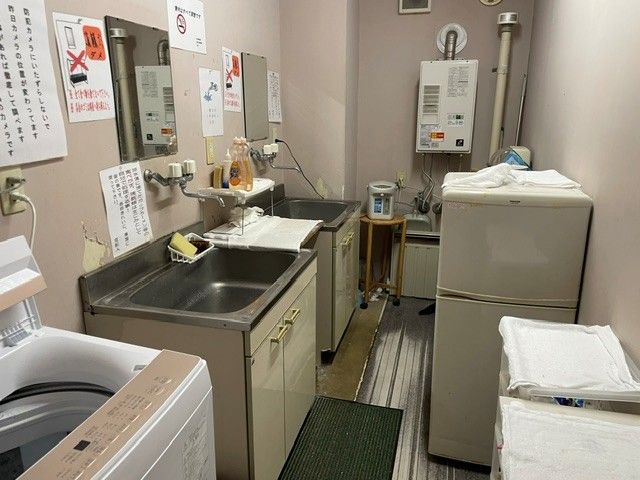 寮の共有部になります！
洗面所や冷蔵庫などは共有になります。