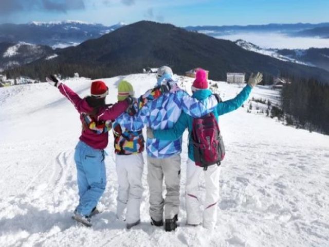 人気のスキー場でのお仕事です！