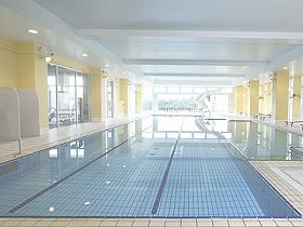 プールやジムの利用も可能！
もちろんゲレンデで滑ることも出来ます☆