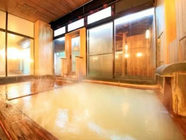 箱根といえば…　温泉も楽しみの一つですね！！