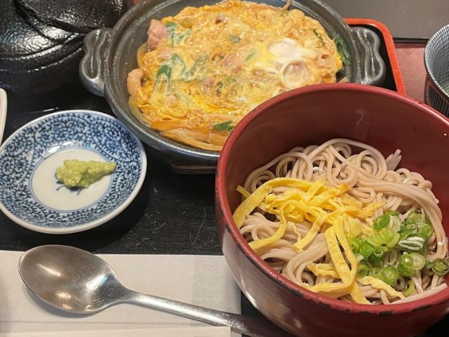 各線梅田駅よりすぐ！アクセス抜群の飲食店でのお仕事です。