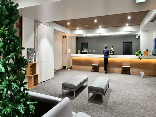 館内もきれいなホテルでフロントのお仕事！