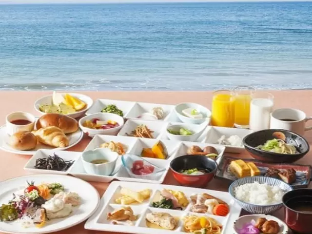 バイキングレストランでのお仕事です♪