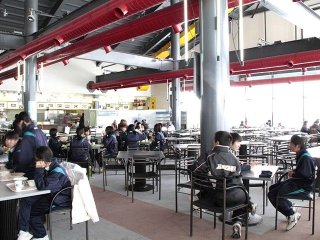 リピーターさんの多いスキー場の期間別お仕事です。高時給・好条件!この冬は会津高原で決まり!