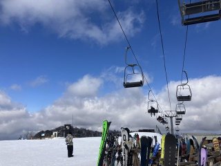 休日は思う存分滑れる！【宮崎県スキー場】調理補助