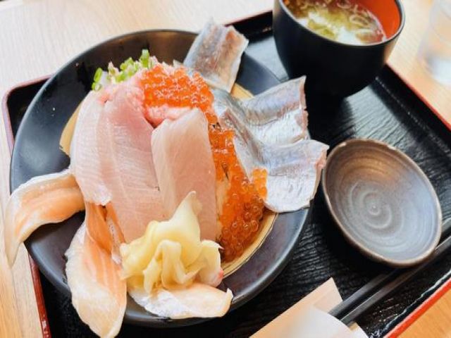 熱海まで出れば美味しい海鮮も食べられます！