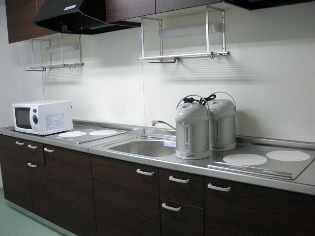 共同のキッチンです
皆さんが使う場所はキレイに使ってくださいね