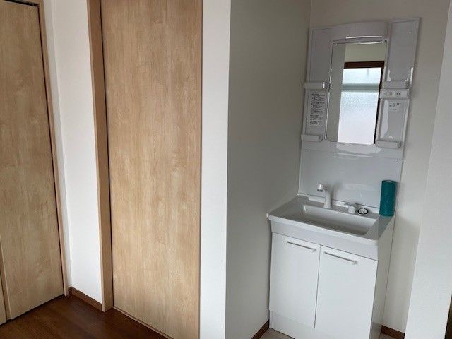 洗面所・トイレも部屋内に完備！！