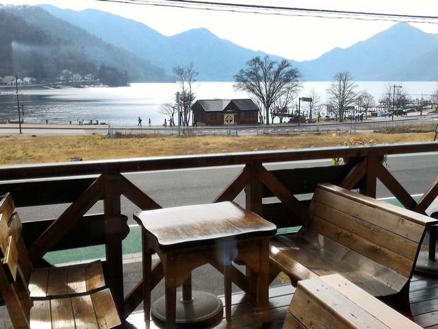 現代的なカフェや洋食屋さんも多数ありますよ～