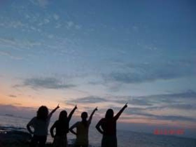 現地は20～30代のスタッフが活躍中☆