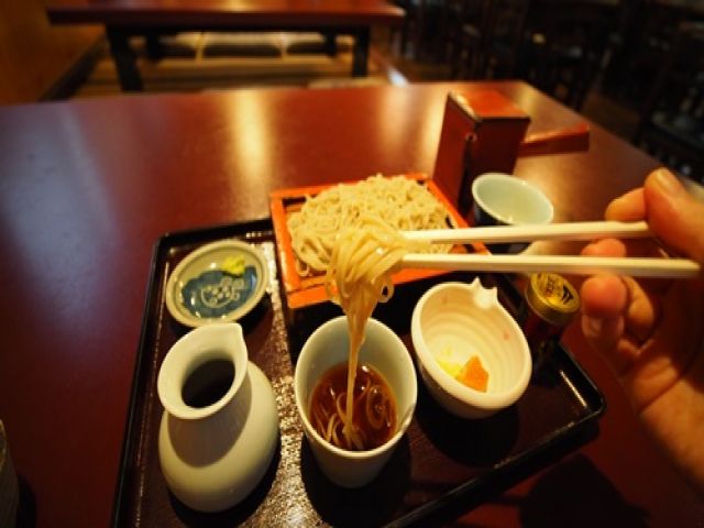 休日は美味しいグルメを楽しみましょう。