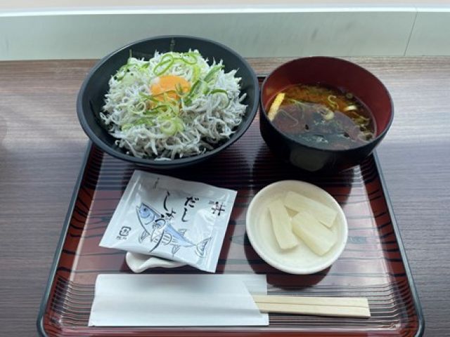 淡路島のしらすは絶品です！淡路島牛や海鮮をぜひご賞味ください♪