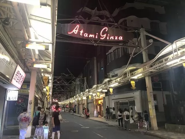 夜の熱海散策も楽しみの一つです♪色々な楽しみ方を考えましょう（＾＾）