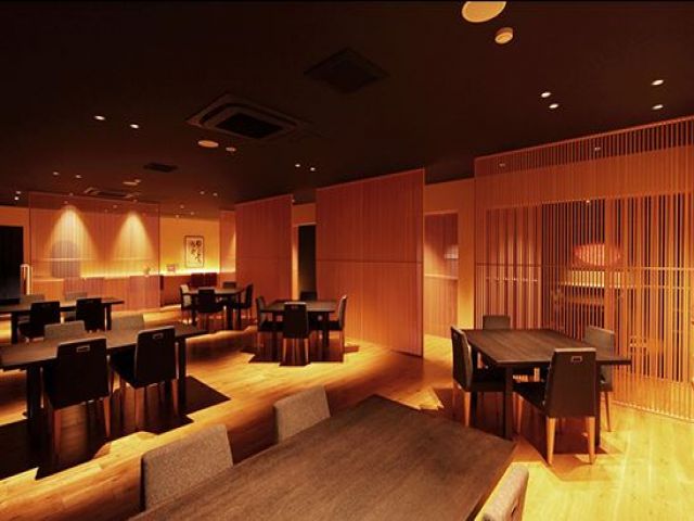 職場になるレストラン会場です