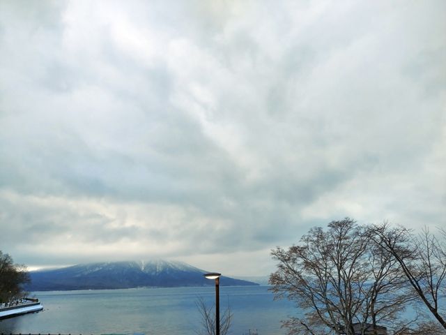 支笏湖ブルー、絶景もすぐ近くで見られます♪